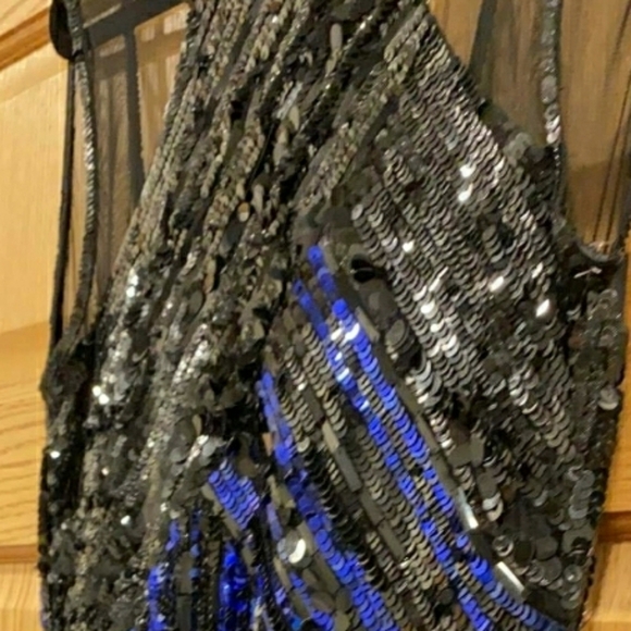 Parker Mona Sequin Sleeveless Column Gown - Picture 11 of 14